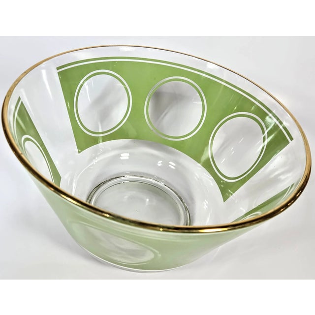 Is it plain Mid-century, or atomic? Heck, the design gives Scandinavian vibes. Whatever it is, it's gorgeous.