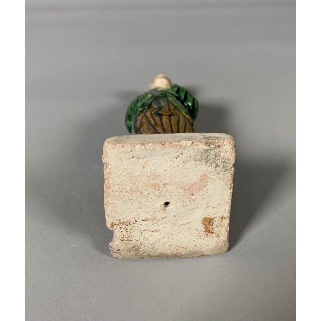 Sculpture of a Court Lady, China, Ming Dynasty (1368-1644) For Sale - Image 6 of 8