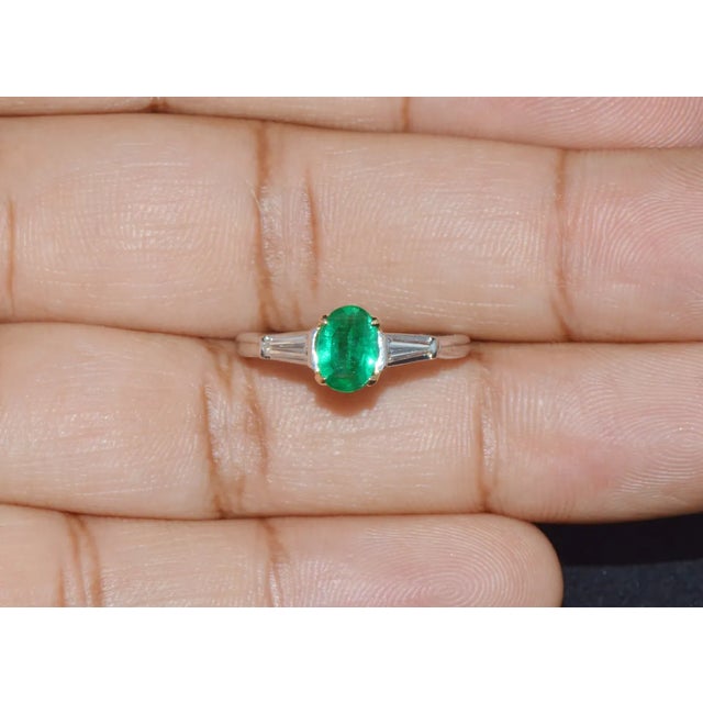 Early 21st Century Certified Natural 1.13CTS VS G Diamond Emerald Platinum 18K Gold Three Stone Ring, size 6.75 For Sale - Image 5 of 10