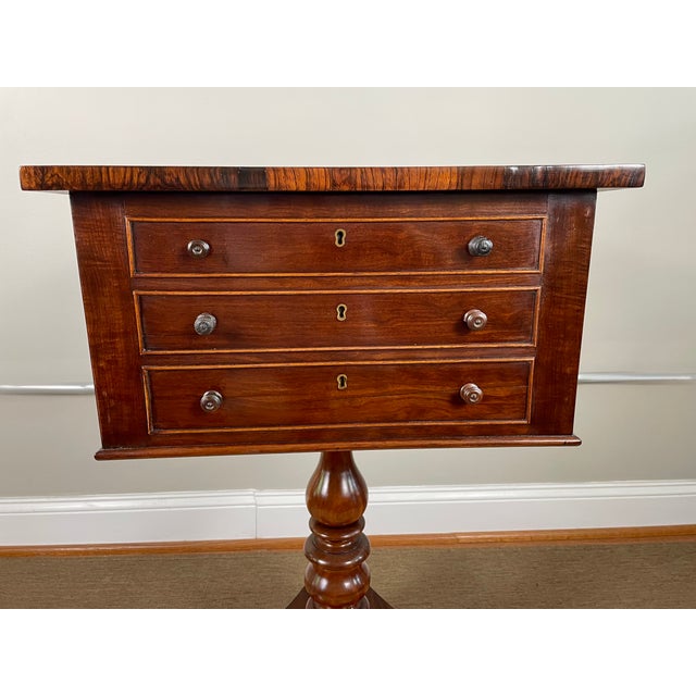 Regency Quilted Mahogany Worktable With Pedestal Base, Early 19th Century For Sale In Washington DC - Image 6 of 10