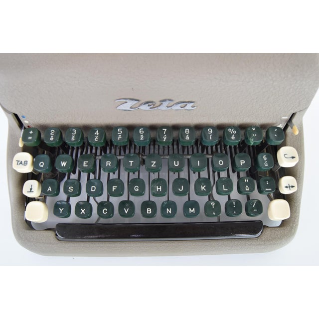 Mid-Century Typewriter from Zeta, 1950s For Sale - Image 17 of 18