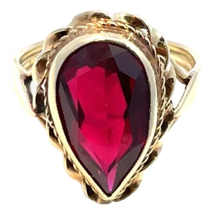 14k Yellow Gold Pear-Shape Garnet Ring, Size 6.5