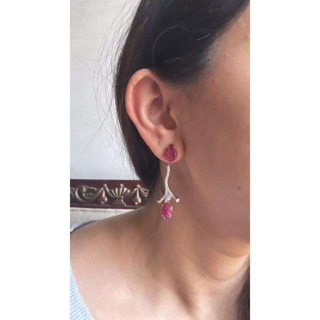 Metal Set in 18k Gold, 7.75 Carats, Mozambique Ruby & Diamonds Chandelier Earrings, Pair For Sale - Image 7 of 7