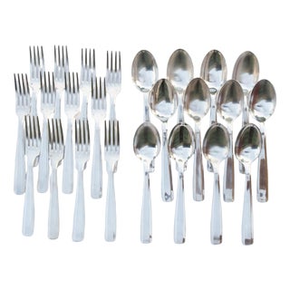 Art Deco French Table Cutlery in Silver-Plated Metal, 1930s, Set of 24 For Sale