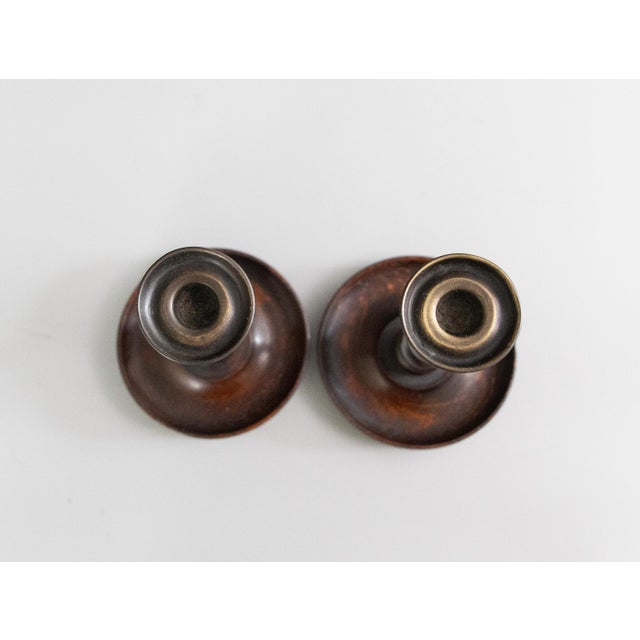 1900 - 1909 Antique English Barley Twist Oak Candlesticks - A Pair For Sale - Image 5 of 8