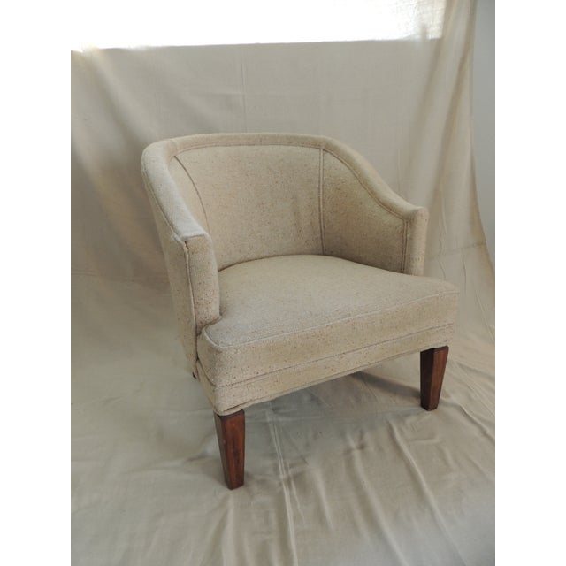 Mid-Century Modern Mid-Century Modern Dunbar Style Barrel-Back Arm Club Chair For Sale - Image 3 of 10