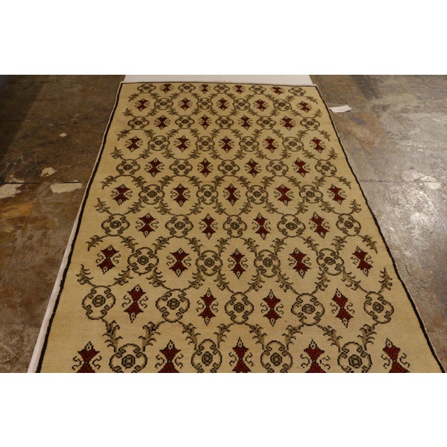 Contemporary Contemporary Sparta Rug Beige Red Green Transitional Floral Pattern For Sale - Image 3 of 6