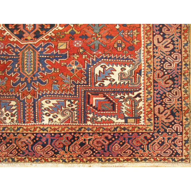 1930s Vintage Persian Decorative Oriental Heriz Rug in Room Size For Sale - Image 5 of 9
