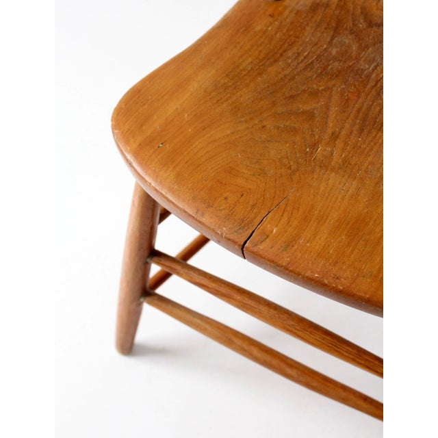 Wood Vintage Windsor Farmhouse Dining Chair For Sale - Image 7 of 17