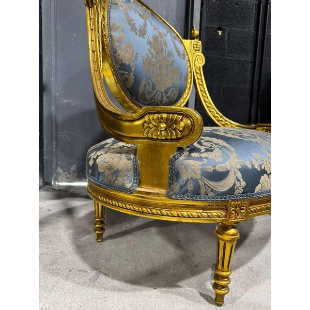 French Louis XV Blue Accent Chair With Gold Leaf For Sale In Miami - Image 6 of 12
