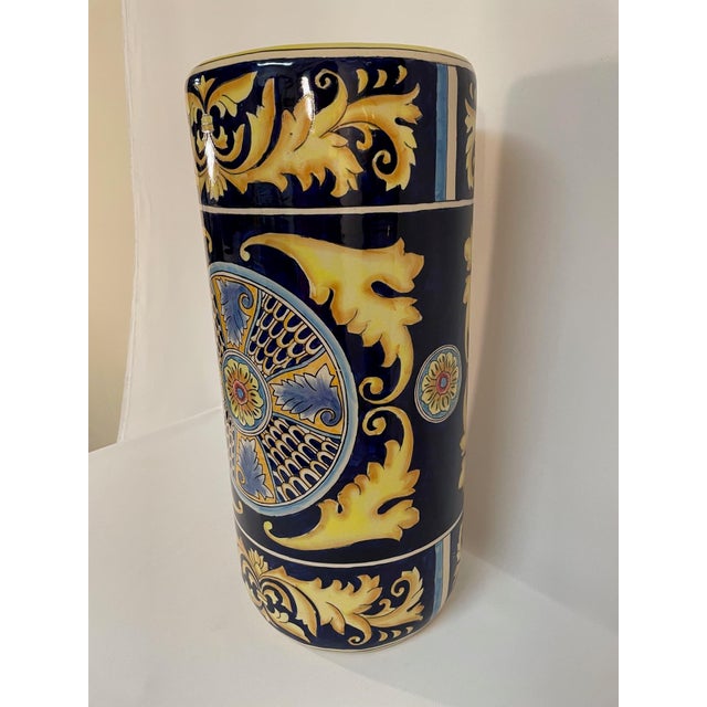Deruta Vintage Mid 20th Century Italian Majolica Ceramic Umbrella Stick Stand For Sale - Image 4 of 14
