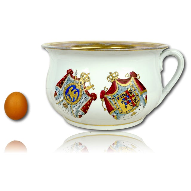 Ceramic Rare Porcelain Ease Pot With the Arms of Napoleon I and Marie-Louise - 19th Century For Sale - Image 7 of 7