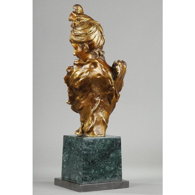 Belle-Epoque Bust of a Young Woman attributed to Victor Léopold Bruyneel, 1900 For Sale - Image 6 of 18