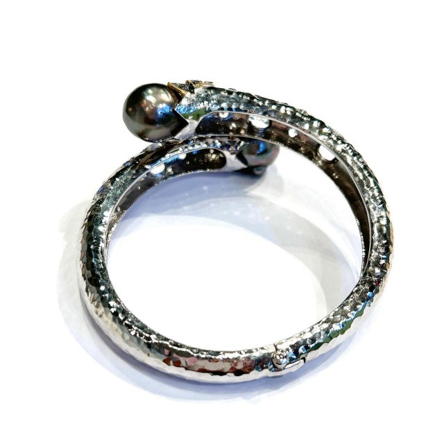 Bochic “Orient” Sapphire, Topaz & South Sea Pearl Bangle Set White 18K & Silver For Sale - Image 11 of 12