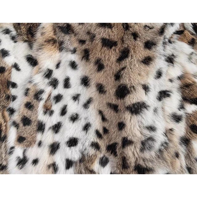 2020s 18英寸豹纹人造毛皮枕头 For Sale - Image 5 of 9