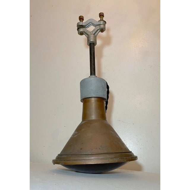 1920s 1920s Rare Large Major Equipment Co. Industrial Red Glass Brass Flood Lamp Light For Sale - Image 5 of 14