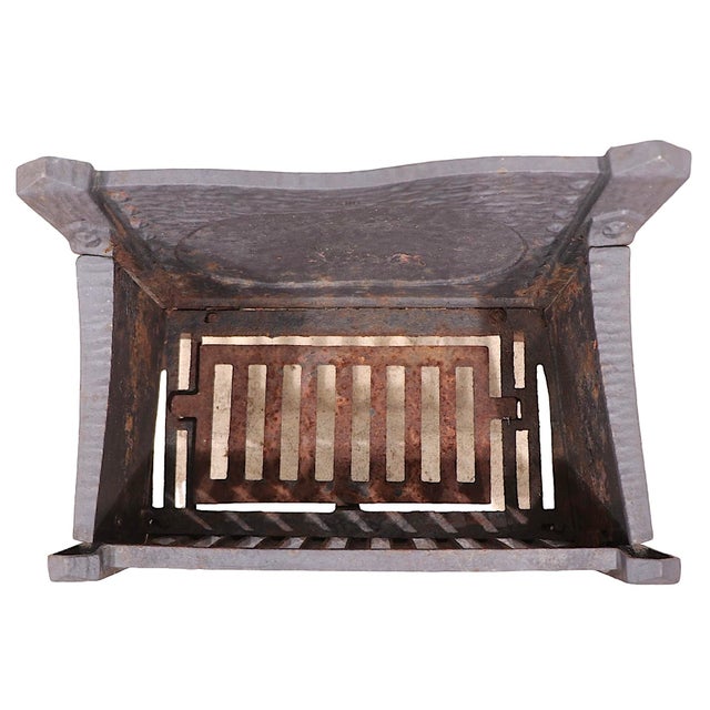 Arts and Crafts Cast Iron Coal Grate Fireplace Insert by Cahill C 1920's For Sale - Image 9 of 11