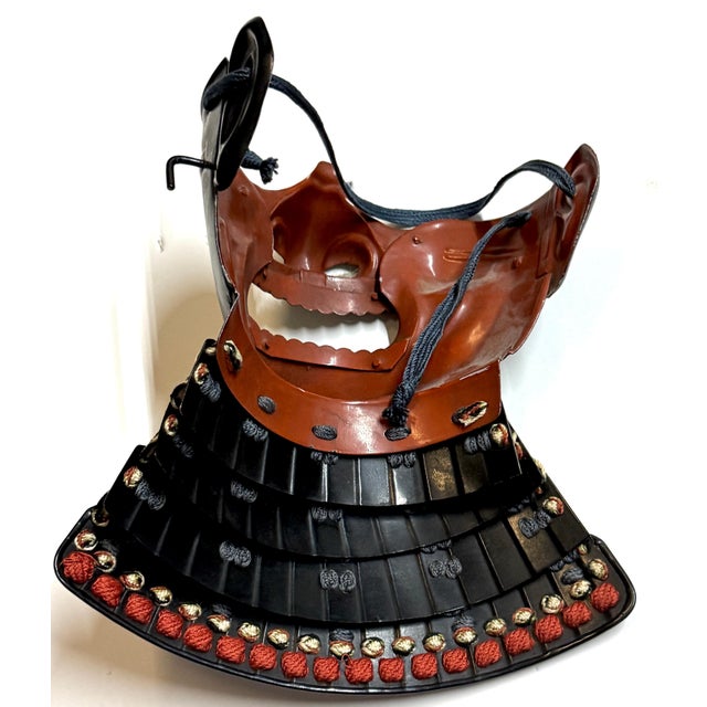 Black Showa-Period Japanese Samurai Armor (Yoroi), with Paulownia Crest, Post-WWII For Sale - Image 8 of 18