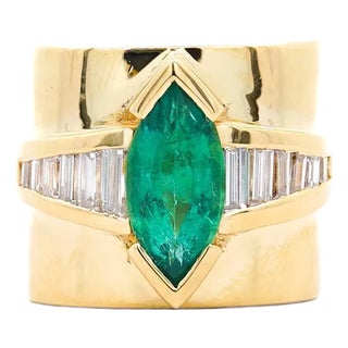 1990s 5 Carat Marquise Emerald & Baguette Diamond Channel 18k Gold Vintage Ring, Size 7 For Sale