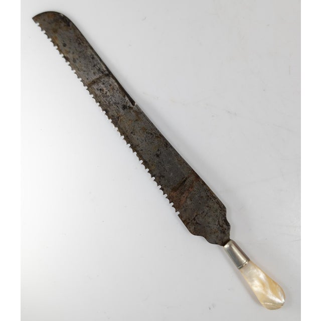 19th Century English Victorian Steel Bread Knife With Mother of Pearl Handle For Sale - Image 4 of 12