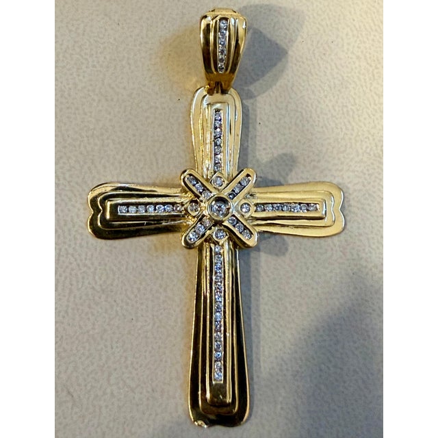 2.8 Ct White Diamond Big Cross Pendant in 14 Kt Yellow Gold with Big Bail 21.5gm For Sale - Image 17 of 18
