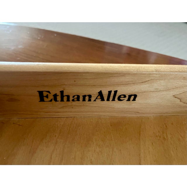 Vintage 1950’s Ethan Allen "Circa 1776" Collection Maple Wood Accent Table For Sale - Image 9 of 9