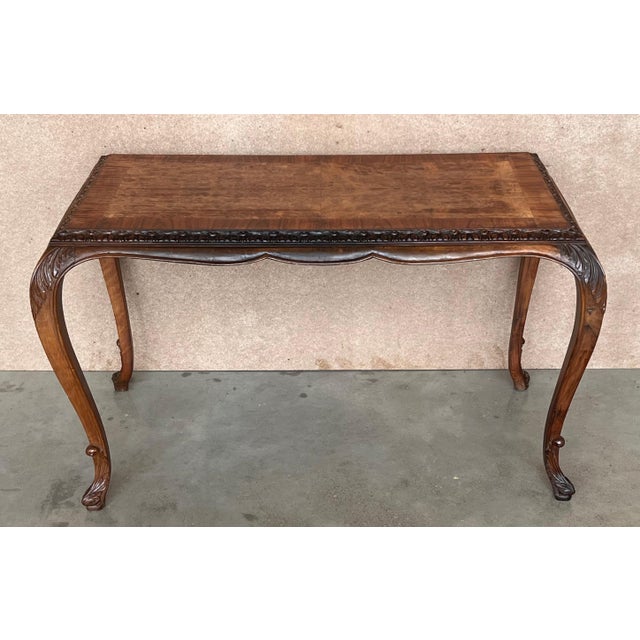 Mid 20th Century Burl Walnut Queen Anne Style Rectangular Coffee Table For Sale - Image 18 of 18