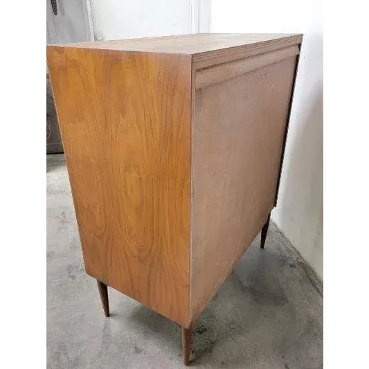 Brown Saltman 1960s Mid Century Modern Brown Saltman Dresser For Sale - Image 4 of 13