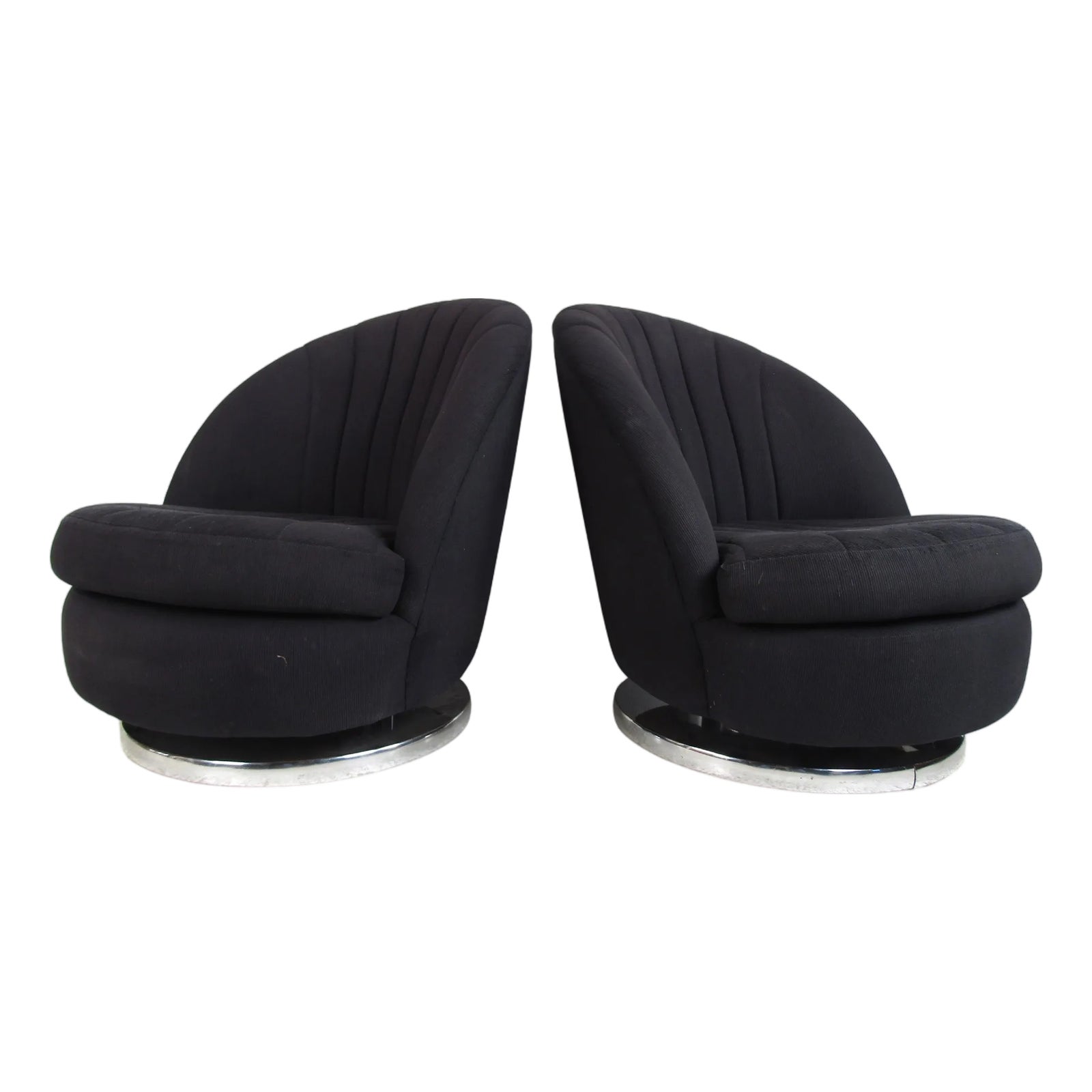 1970s Pair of Mid-Century Milo Baughman Clam Shell Swivel Lounge Chairs ...