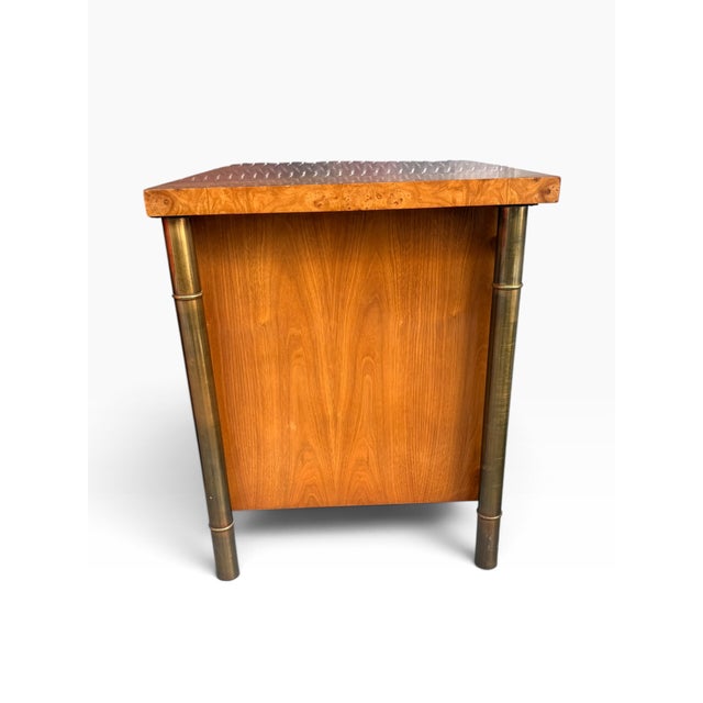 1960s William Doezema for Mastercraft Carpathian Elm Burl & Brass Floating Nightstands — Pair, Attributed For Sale - Image 9 of 18