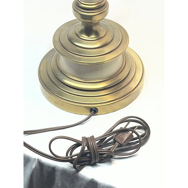 Vintage Stiffel Hollywood Regency Brass & Ivory Enamel Pineapple Table Lamp No For Sale - Image 12 of 13