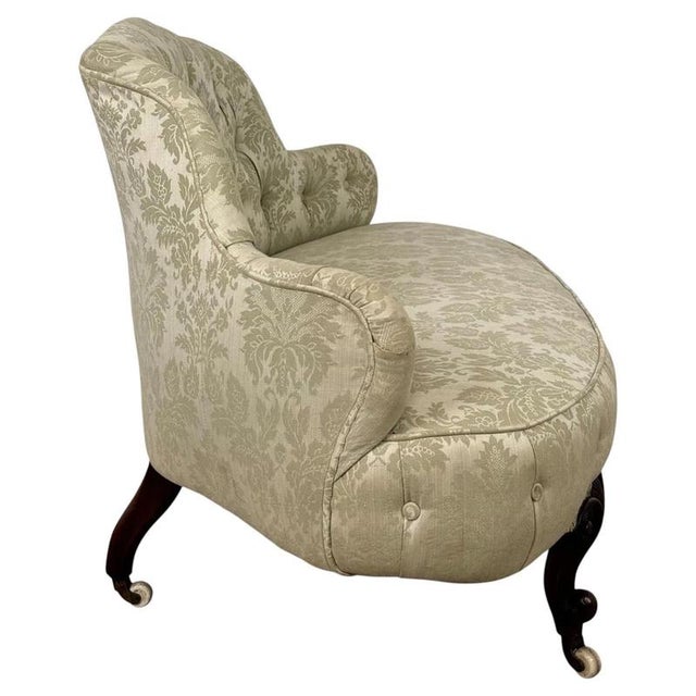 19th Century Antique 19th Century English Victorian Mahogany Button-Back Settee For Sale - Image 5 of 11
