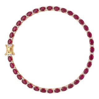Natural 18k Gold Ruby 9.75ct & Diamond 0.43ct Bracelet For Sale