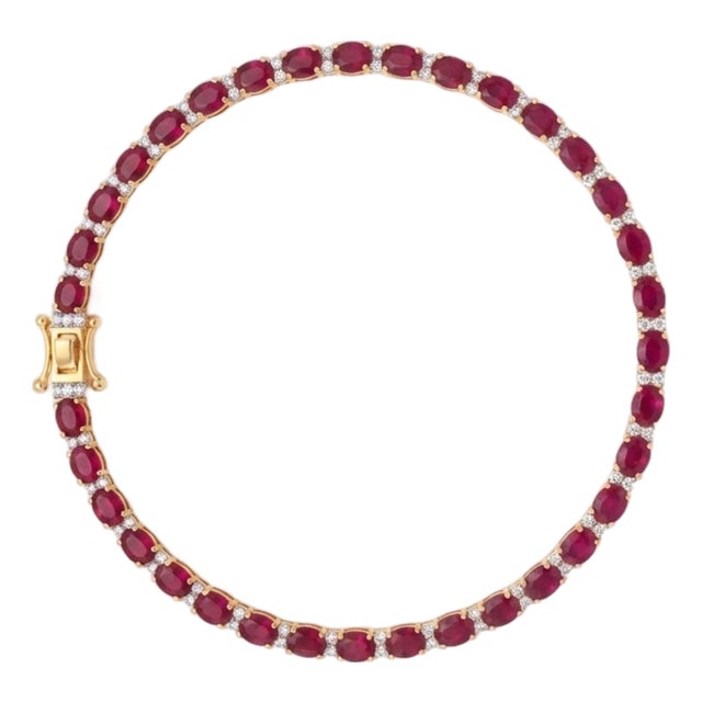 Natural 18k Gold Ruby 9.75ct & Diamond 0.43ct Bracelet For Sale