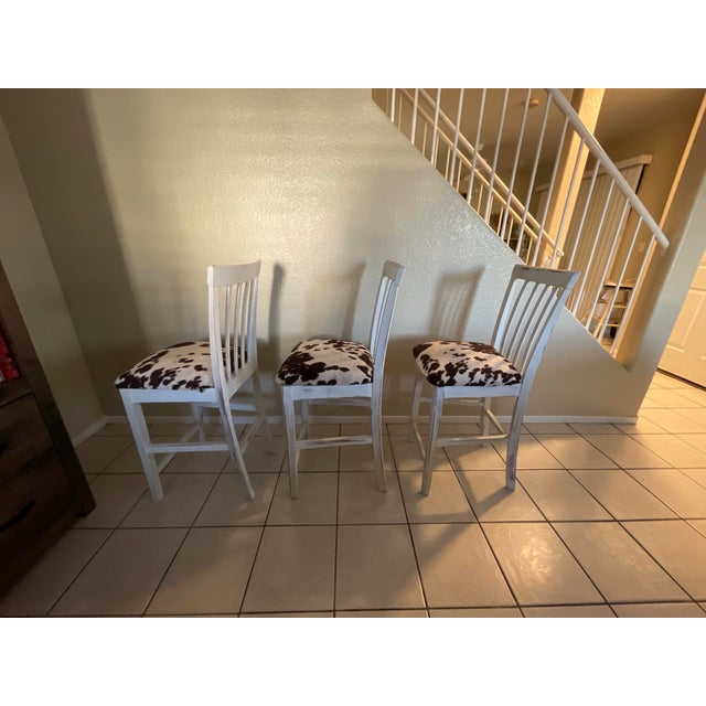 Off-white Rustic Farmhouse Whitewash Bar Stools W/ Cowhide Upholstered Seats Set of 3 For Sale - Image 8 of 12