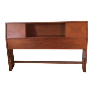 Mid-Century Modem Ramseur Full Bookshelf Headboard For Sale