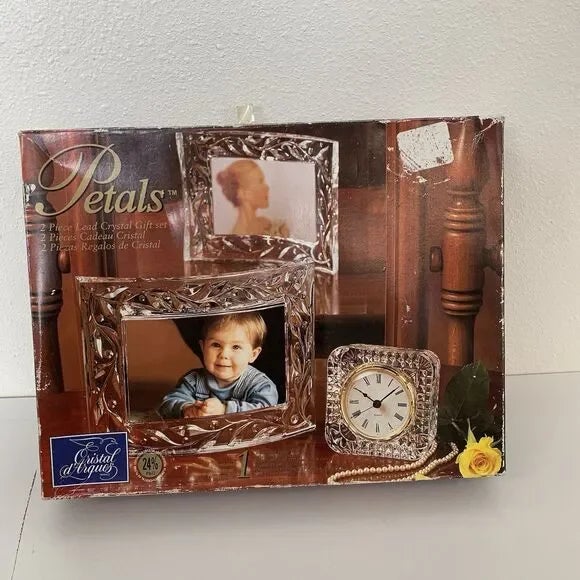 Vintage Cristal d'Arques France 24% Lead Crystal Desk Clock Photo Frame Set For Sale - Image 11 of 11