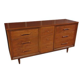 Huntley Furniture Mid 20th Modern Century Lowboy Bedroom Dresser For Sale