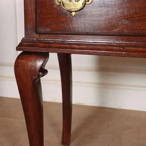 English Oak Dresser Base, 1760s For Sale - Image 6 of 12