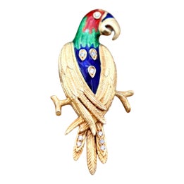 Gold Parrot-Shaped Brooch with Diamonds For Sale