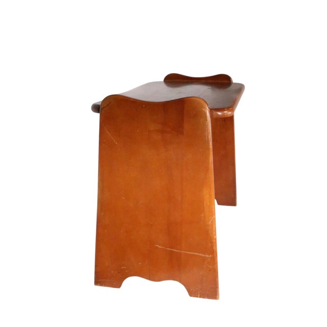 Wood Mid 20th Century Colonial Revival Rustic Farmhouse Maple Bench Made in Vermont For Sale - Image 7 of 8