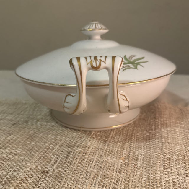 Japanese 1950s Fukagawa Arita "Golden Wheat" Pattern Covered Serving Bowl For Sale - Image 3 of 9