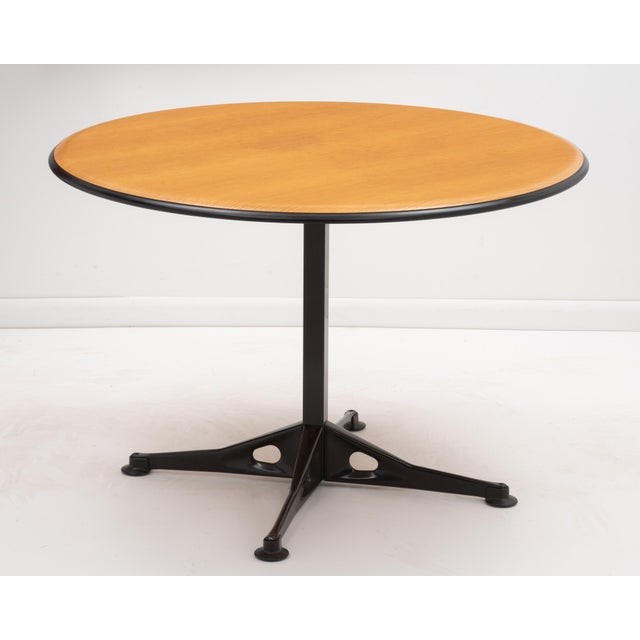 Herman Miller Post Modern 42" Round Oak Veneer Dining Table 1993 Chairish