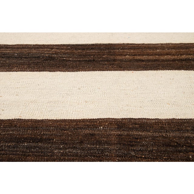 21st Century 10'x14' Modern Kilim Wool Rug For Sale In New York - Image 6 of 13