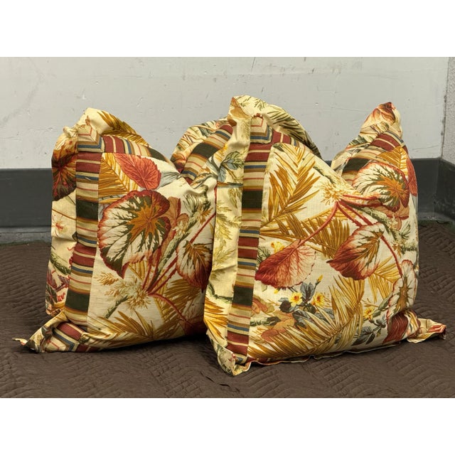 Traditional Floral Print Cotton Sateen Throw Pillows With Double Flange Trim, Pair For Sale - Image 3 of 12