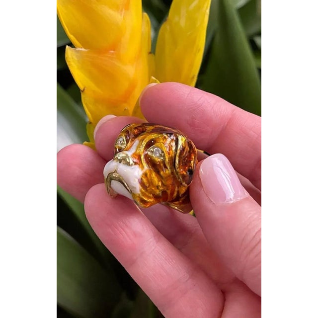 Enamel Diamond 18k Yellow Gold 3d Dog Head Ring - Size 6 For Sale In Miami - Image 6 of 7