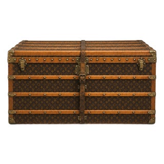 Trunk from Louis Vuitton, 1920s For Sale