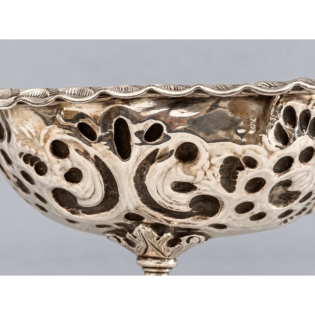 Silver Antique Edward & John Barnard Victorian Silver Plate Rococo Footed Bowl, Circa 1860 For Sale - Image 8 of 9