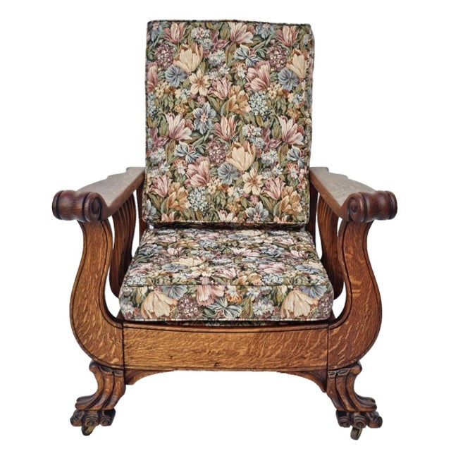 A striking and comfortable Antique American Tiger Oak Morris Reclining Chair, dating to the early 1900s and beautifully...