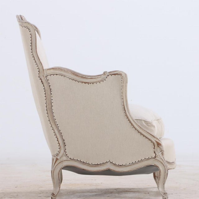 French A Pair of French Louis XV Style Painted Bergere Chairs C 1920. For Sale - Image 3 of 6